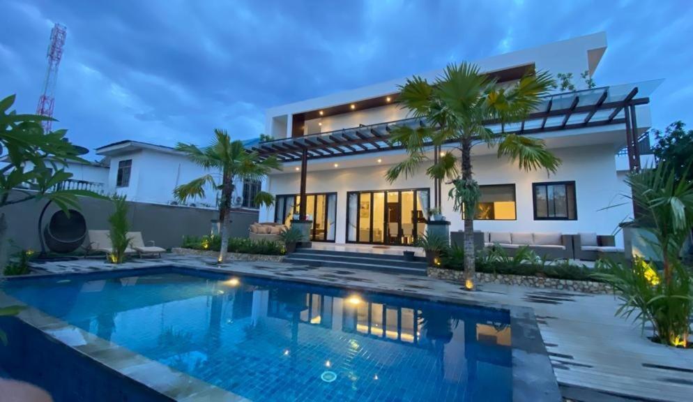 Villa Niang Ando Labuan Bajo Eksteriør bilde